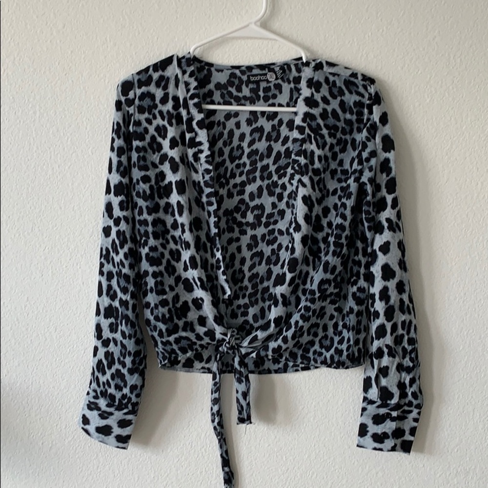 Leopard tie crop top!
